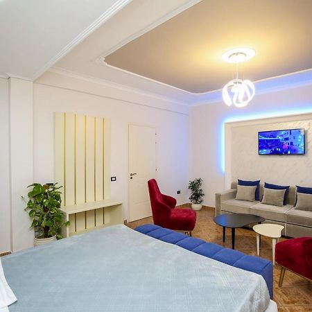 Hotel Vila Stefa Vlorë Exteriör bild