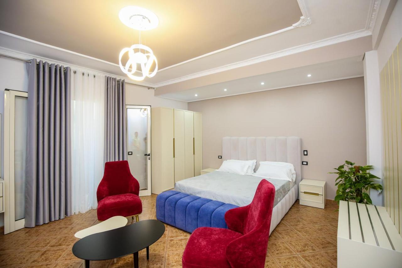Hotel Vila Stefa Vlorë Exteriör bild